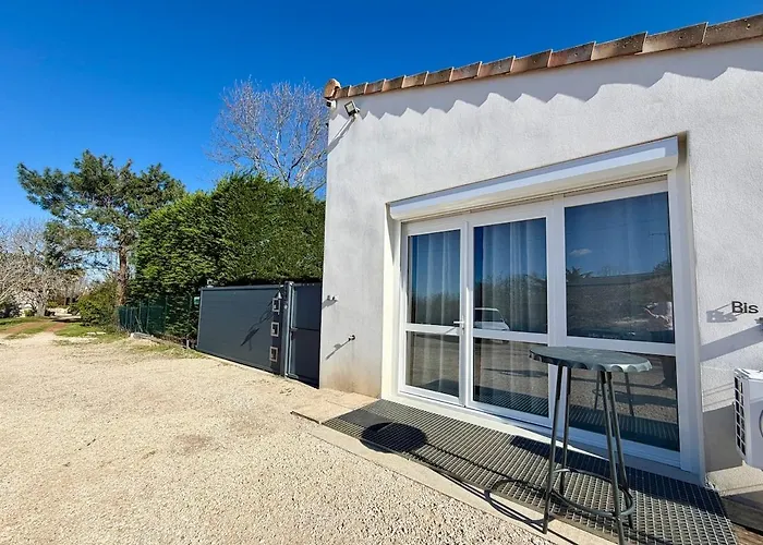 Holiday home Maison Au Calme Proche Acces Rocade